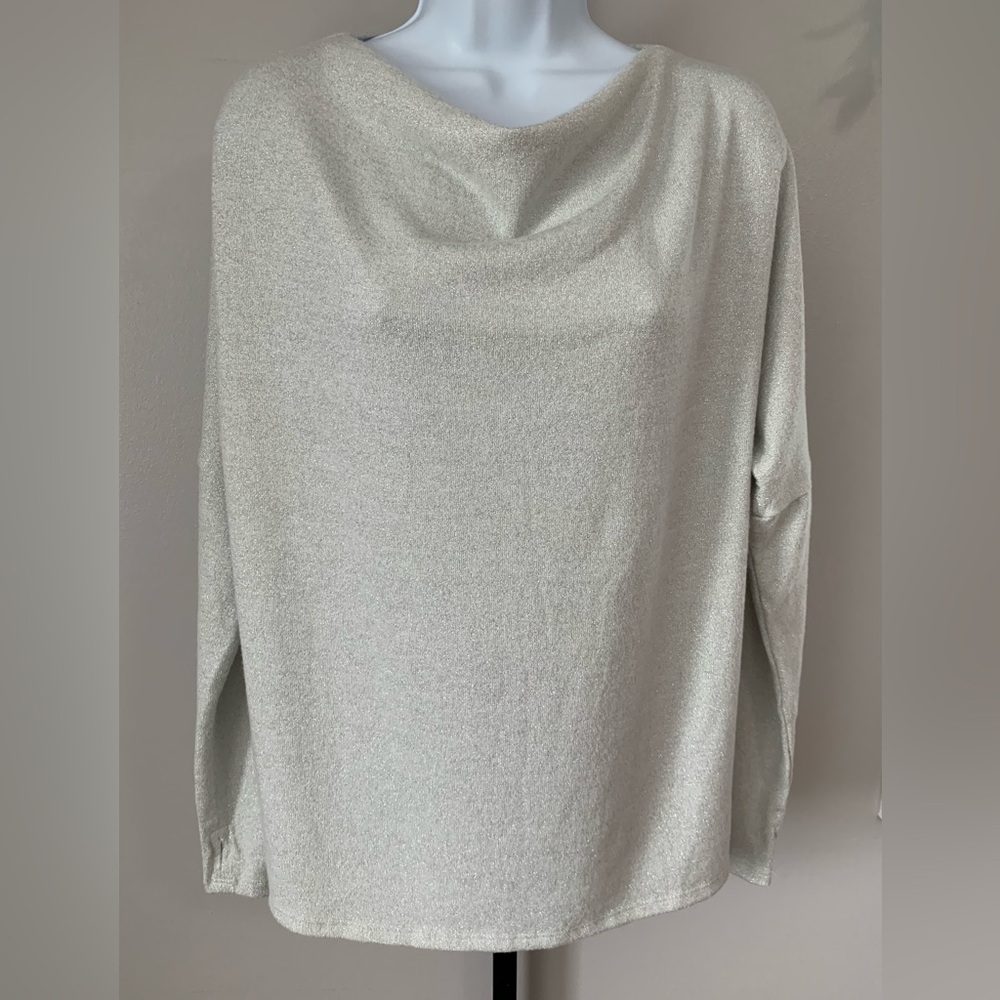 NWT Elan Silver and Gray Long Sleeve Top - Picture 15 of 16